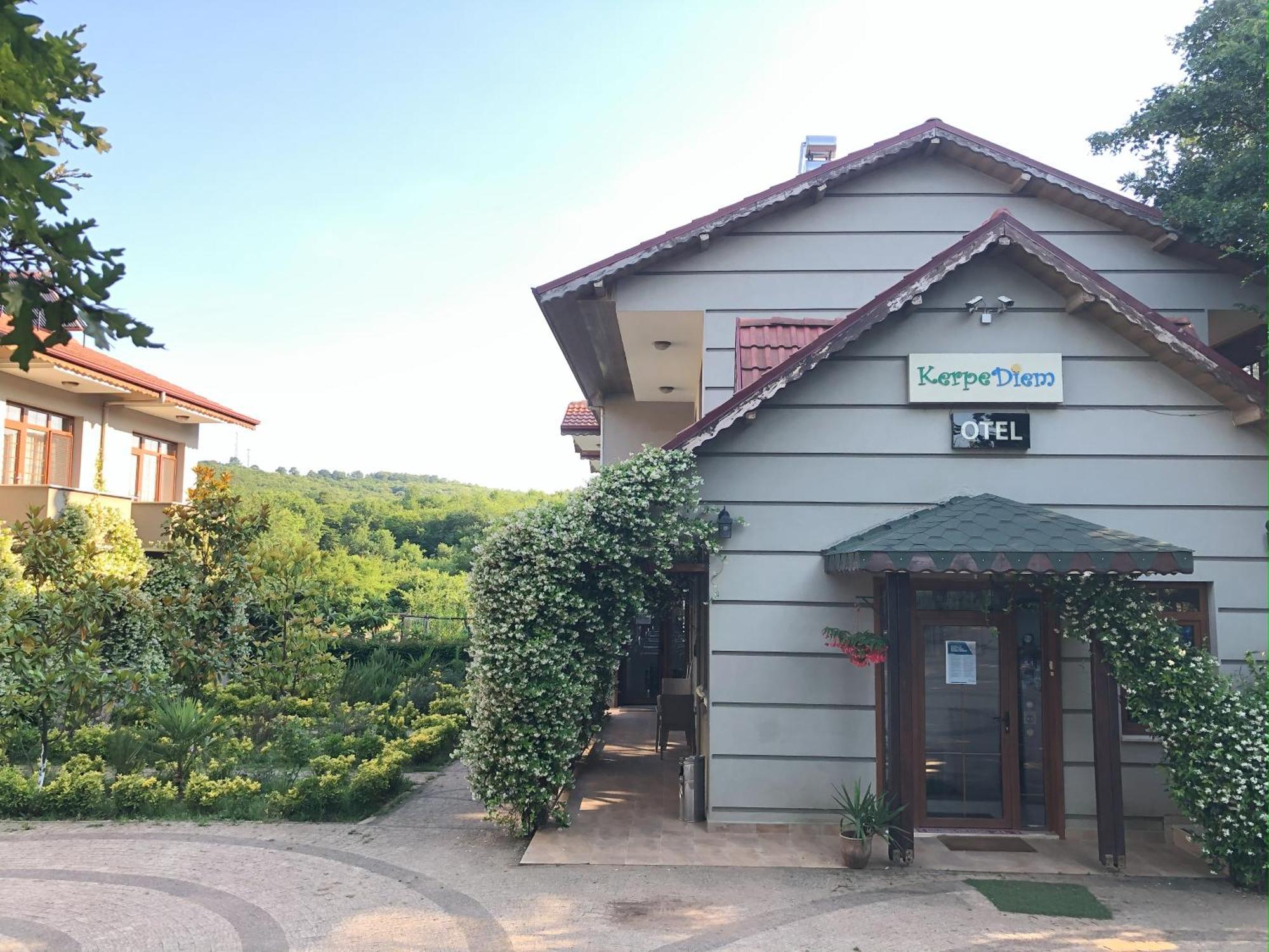 Kerpe Diem Otel ภายนอก รูปภาพ